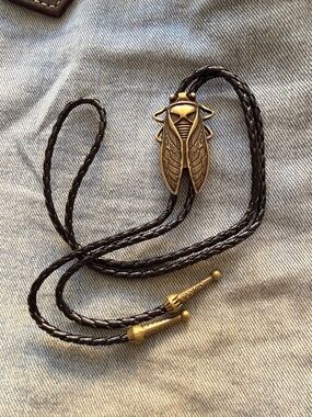 New Black faux Braided Leather Bolo Tie with Antique Gold Cicada